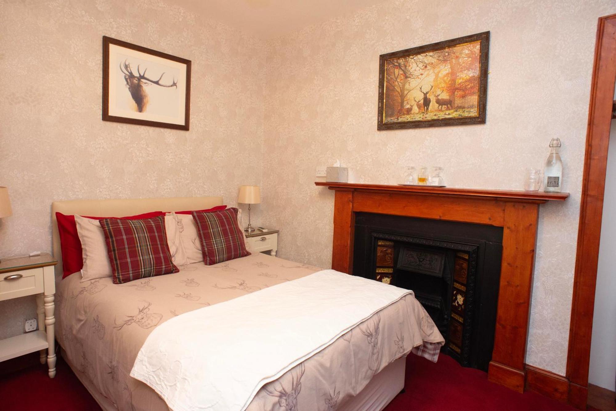 Dunvegan Bed & Breakfast Dufftown Exterior foto